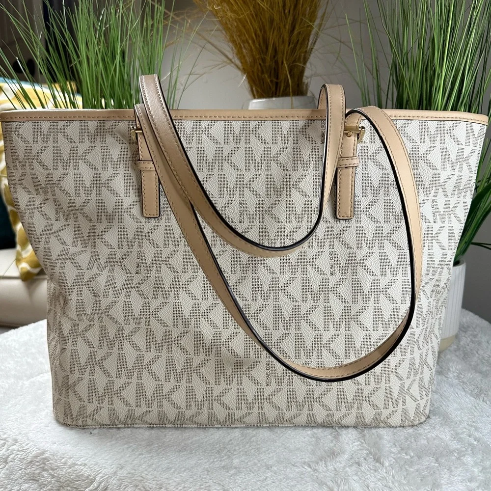 Michael Kors -EXCELLENT LIKE NEW CONDITION - Shoulder Bag - Picture 2 of 12